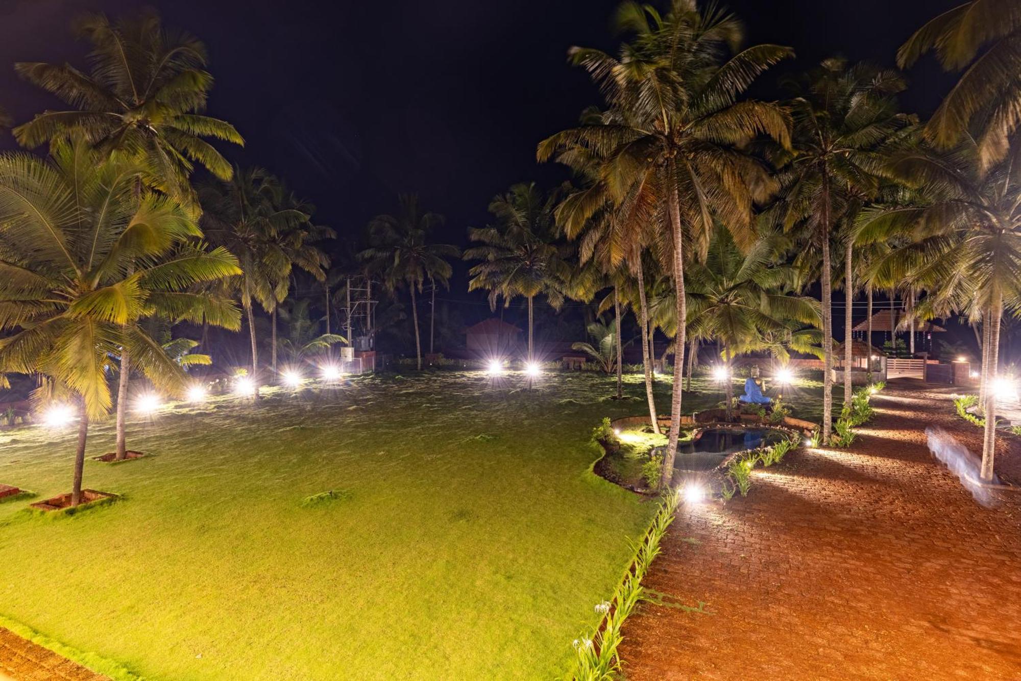 Nilaya Stays Padubidri Luaran gambar